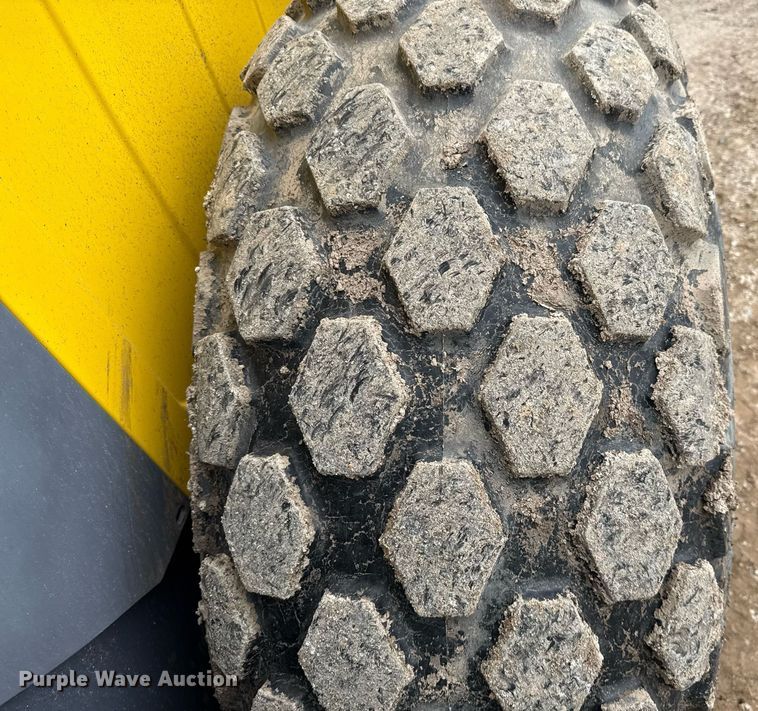 image for item ED5496 2020 Wacker Neuson RC110 single drum vibratory roller