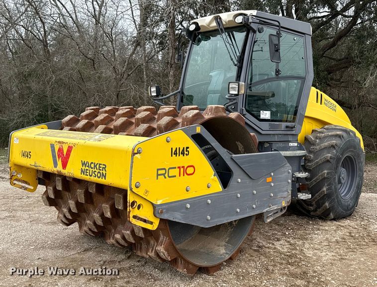 image for item ED5497 2018 Wacker Neuson RC110P single drum vibratory roller