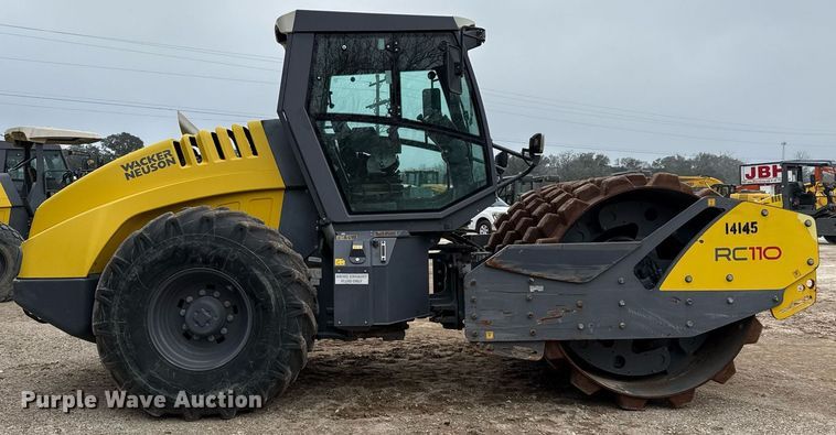 image for item ED5497 2018 Wacker Neuson RC110P single drum vibratory roller