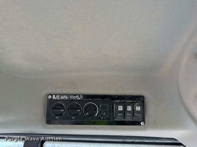 image for item ED5497 2018 Wacker Neuson RC110P single drum vibratory roller