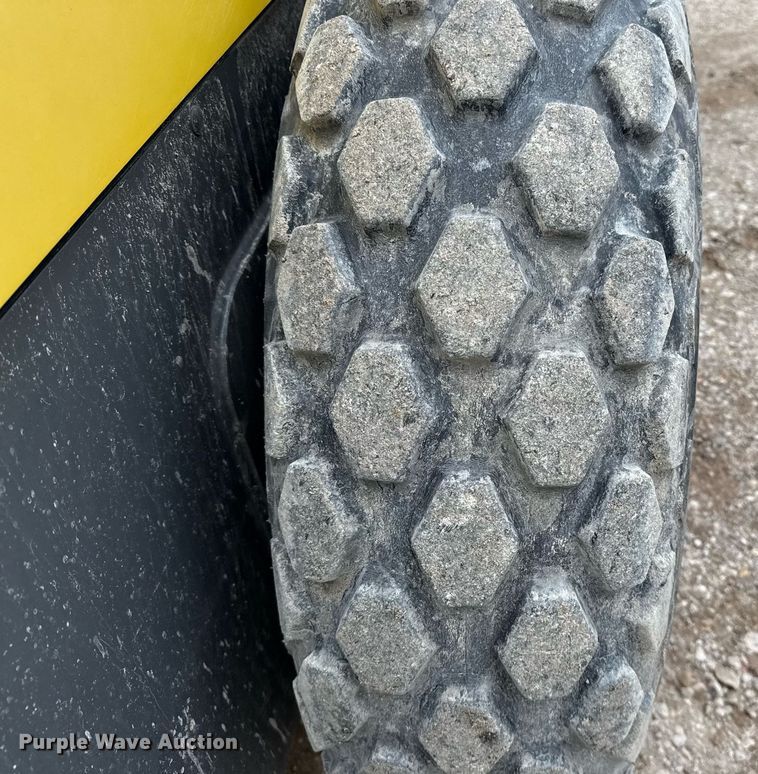 image for item ED5498 2018 Wacker Neuson RC50 single drum vibratory roller