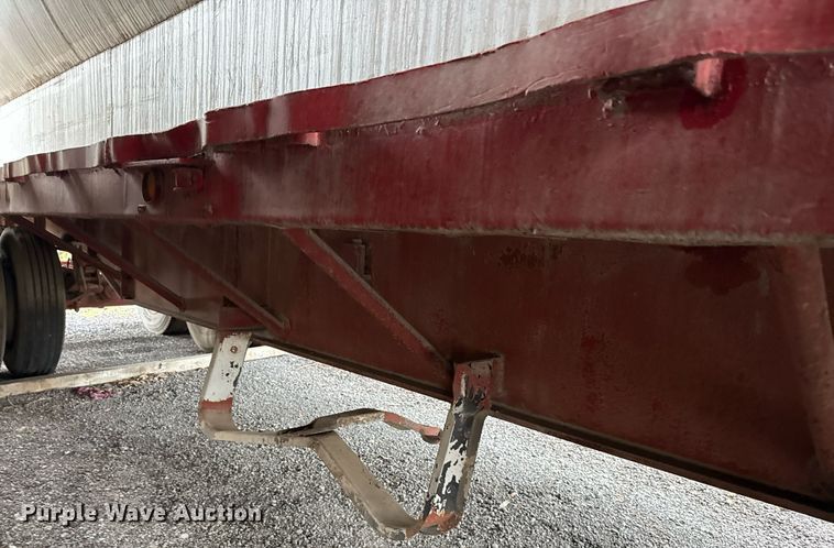 image for item ED5500 1965 Lufkin SPL Hi Tensile flatbed trailer with tank