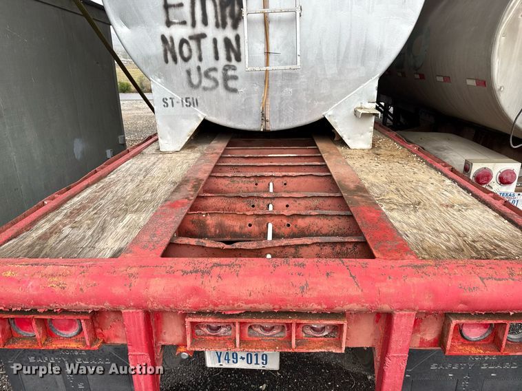 image for item ED5500 1965 Lufkin SPL Hi Tensile flatbed trailer with tank