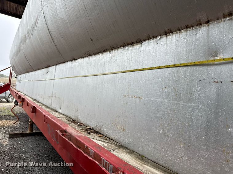 image for item ED5500 1965 Lufkin SPL Hi Tensile flatbed trailer with tank