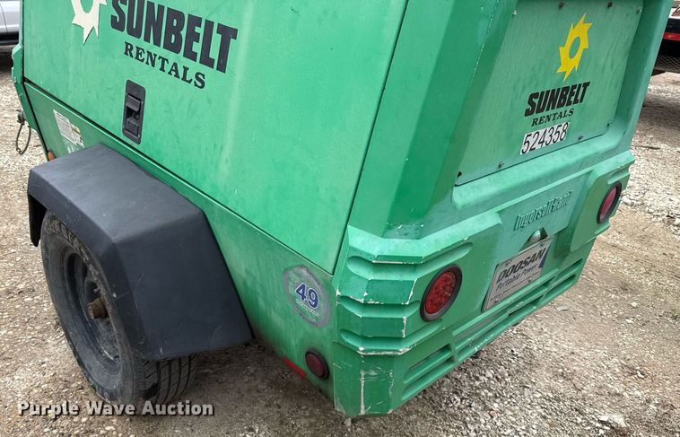 image for item ED5520 2013 Ingersoll-Rand P185WJD-T41 air compressor