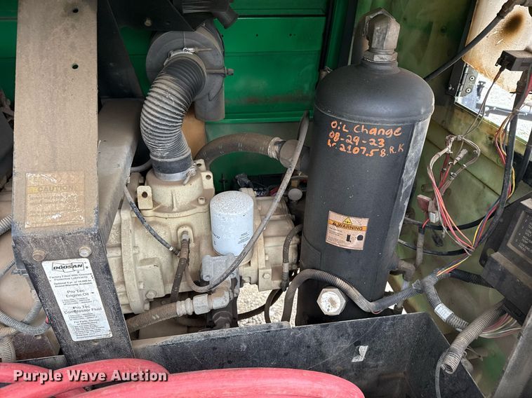 image for item ED5520 2013 Ingersoll-Rand P185WJD-T41 air compressor