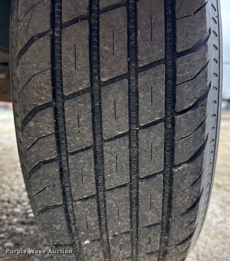 image for item ED5520 2013 Ingersoll-Rand P185WJD-T41 air compressor