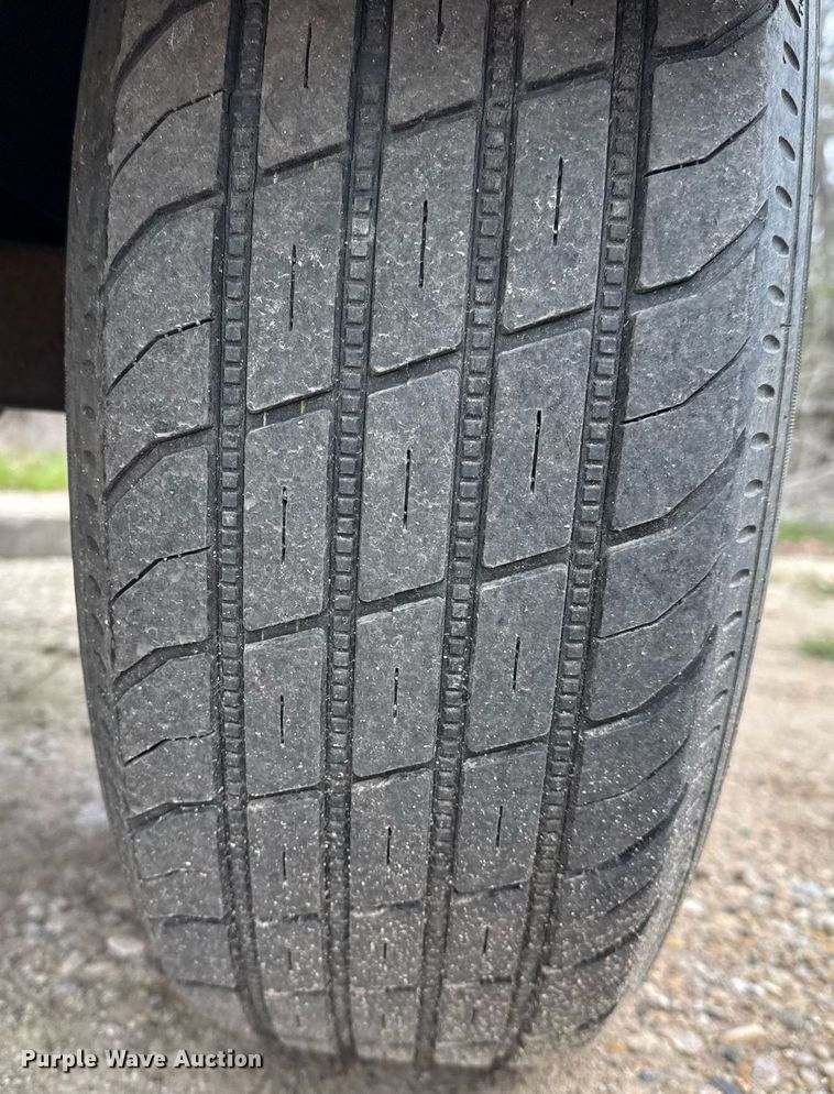 image for item ED5520 2013 Ingersoll-Rand P185WJD-T41 air compressor