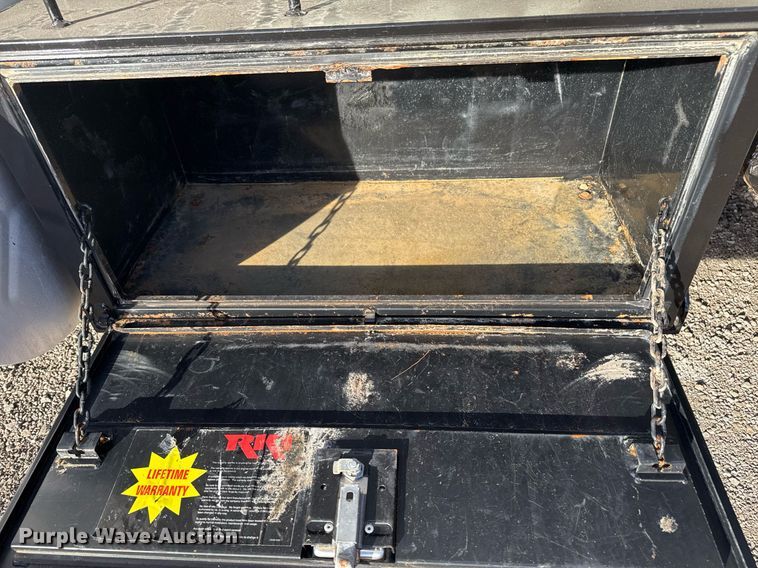 image for item EG2359 2009 International 7400 water truck