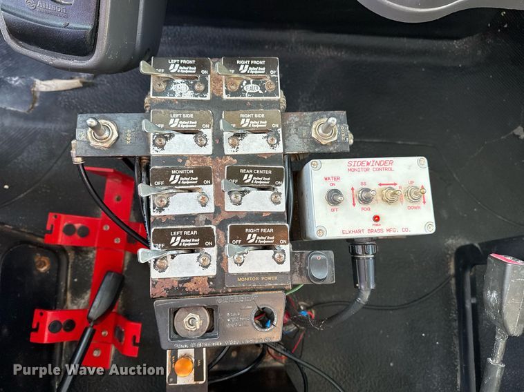 image for item EG2359 2009 International 7400 water truck