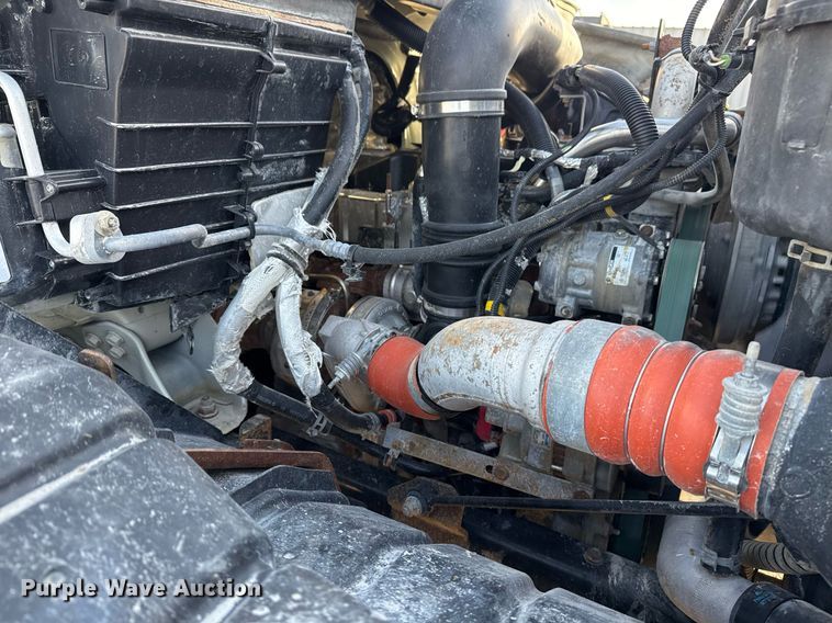 image for item EG2359 2009 International 7400 water truck