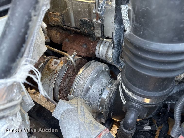 image for item EG2359 2009 International 7400 water truck