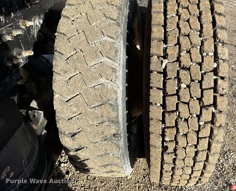 image for item EG2359 2009 International 7400 water truck