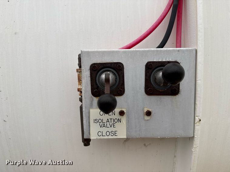 image for item EG2431 2007 Kenworth T800 vacuum truck