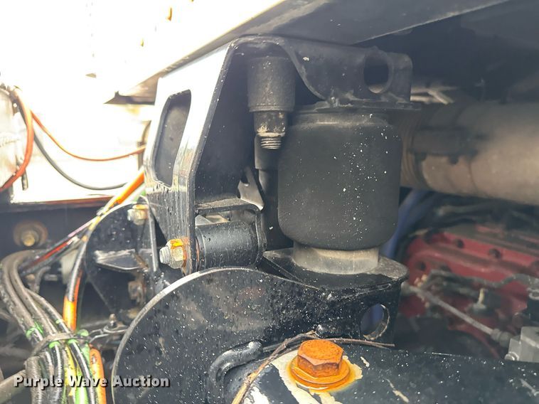 image for item EG2431 2007 Kenworth T800 vacuum truck