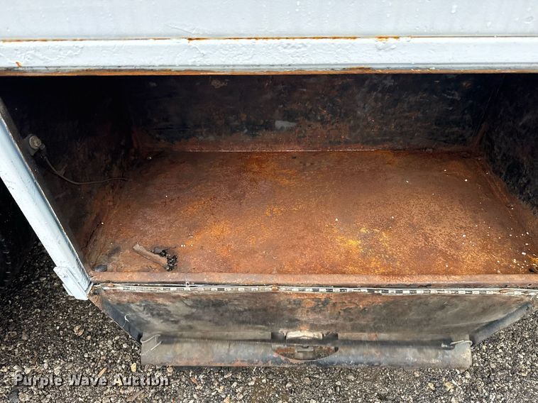 image for item EG2431 2007 Kenworth T800 vacuum truck