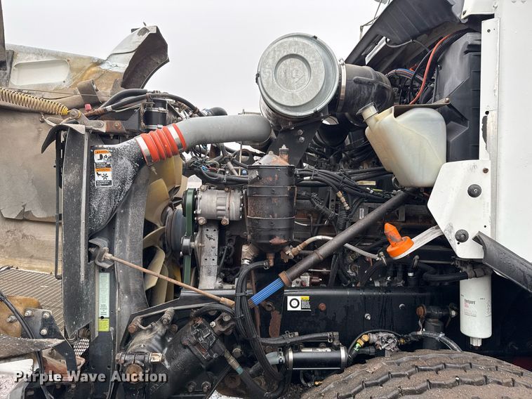 image for item EG2431 2007 Kenworth T800 vacuum truck