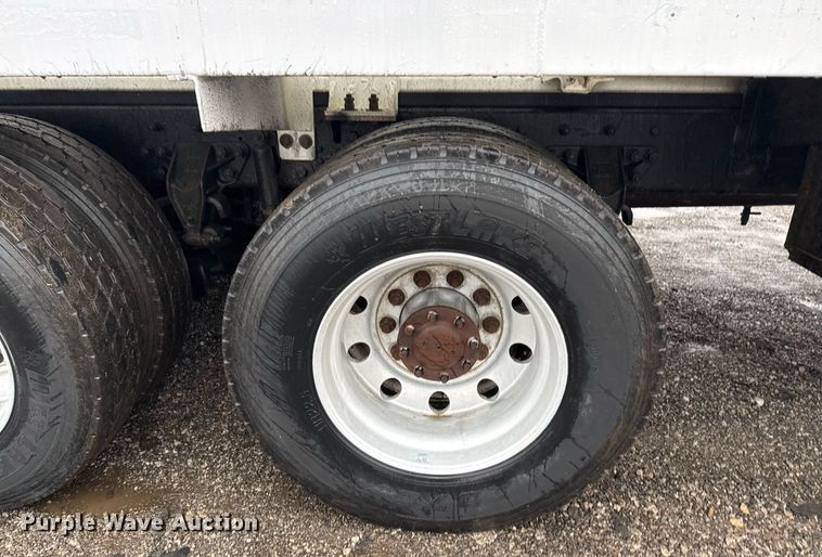 image for item EG2431 2007 Kenworth T800 vacuum truck