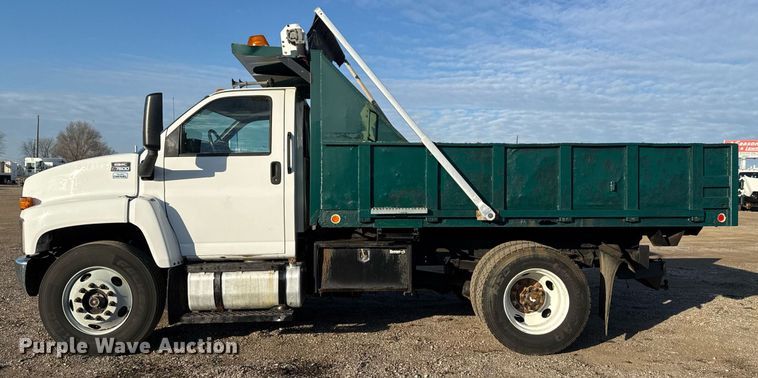image for item EG2449 2009 GMC C7500 dump truck