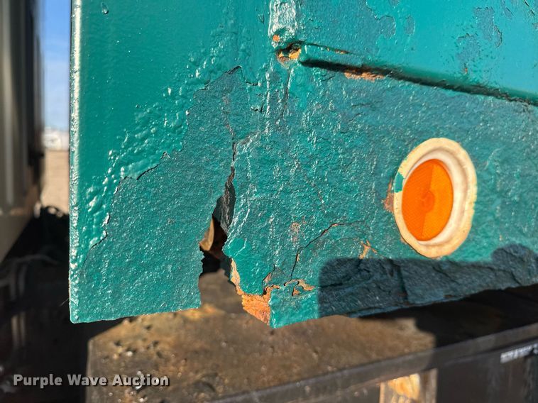 image for item EG2449 2009 GMC C7500 dump truck