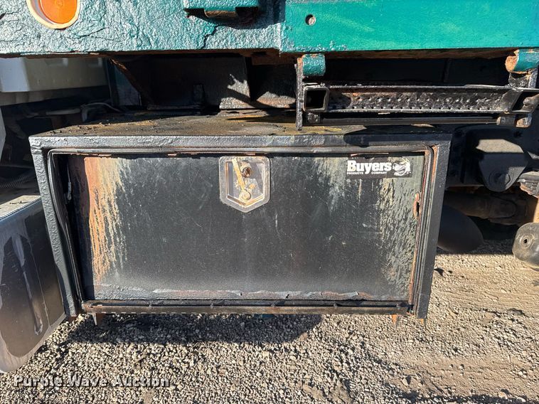 image for item EG2449 2009 GMC C7500 dump truck