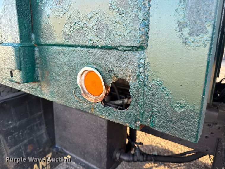 image for item EG2449 2009 GMC C7500 dump truck