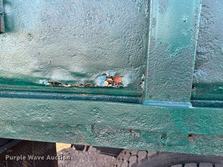 image for item EG2449 2009 GMC C7500 dump truck