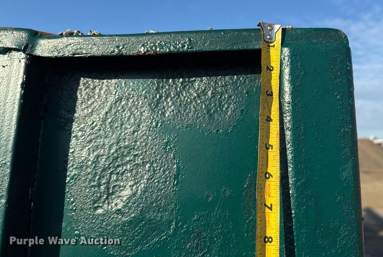 image for item EG2449 2009 GMC C7500 dump truck