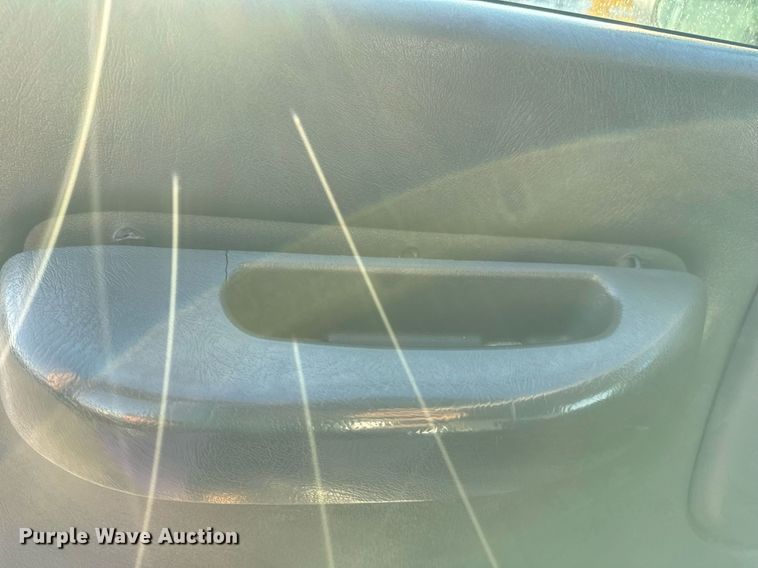 image for item EG2449 2009 GMC C7500 dump truck