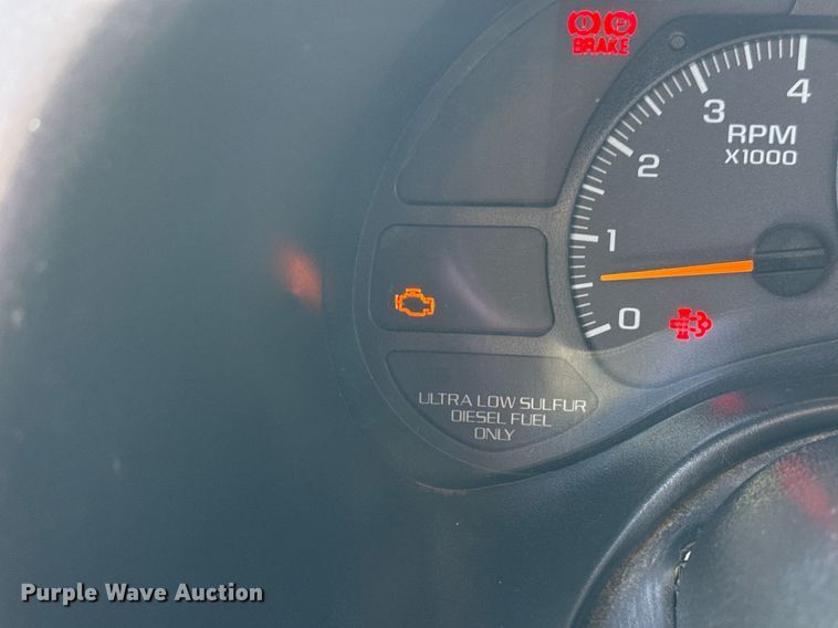 image for item EG2449 2009 GMC C7500 dump truck