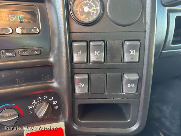 image for item EG2449 2009 GMC C7500 dump truck