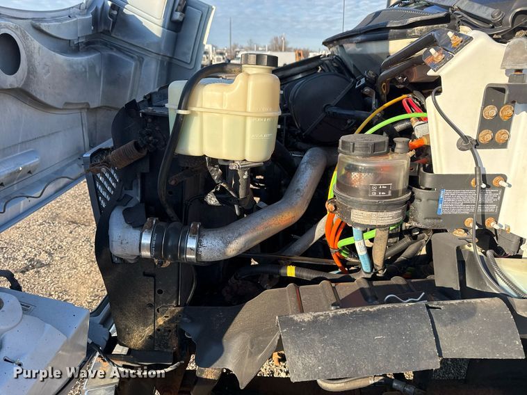 image for item EG2449 2009 GMC C7500 dump truck