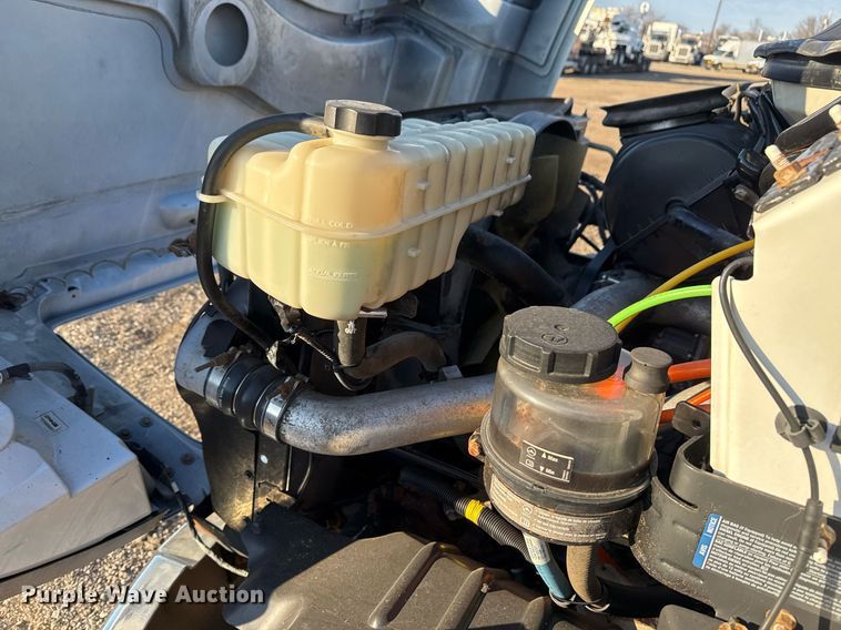 image for item EG2449 2009 GMC C7500 dump truck