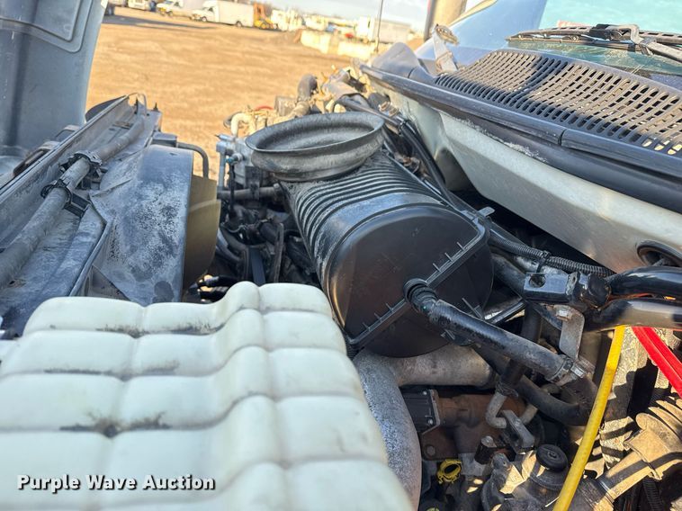 image for item EG2449 2009 GMC C7500 dump truck