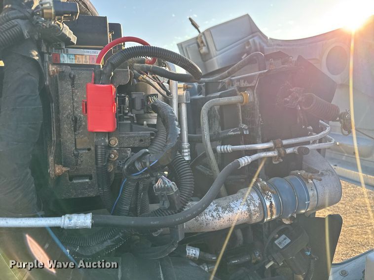 image for item EG2449 2009 GMC C7500 dump truck