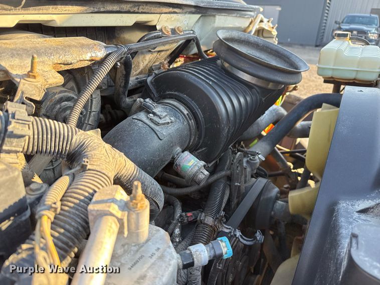 image for item EG2449 2009 GMC C7500 dump truck