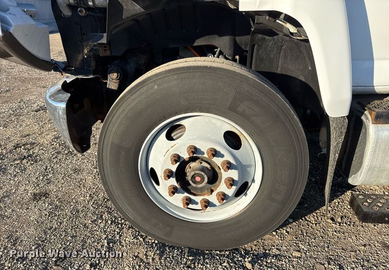 image for item EG2449 2009 GMC C7500 dump truck