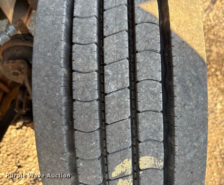 image for item EG2449 2009 GMC C7500 dump truck