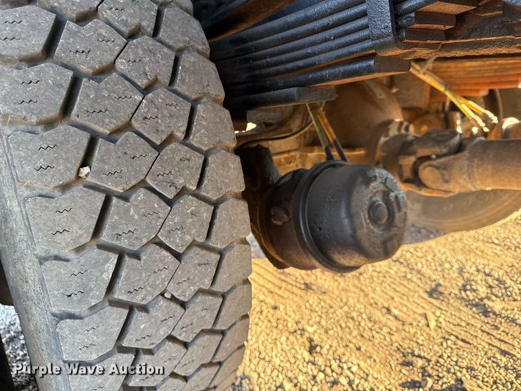 image for item EG2449 2009 GMC C7500 dump truck