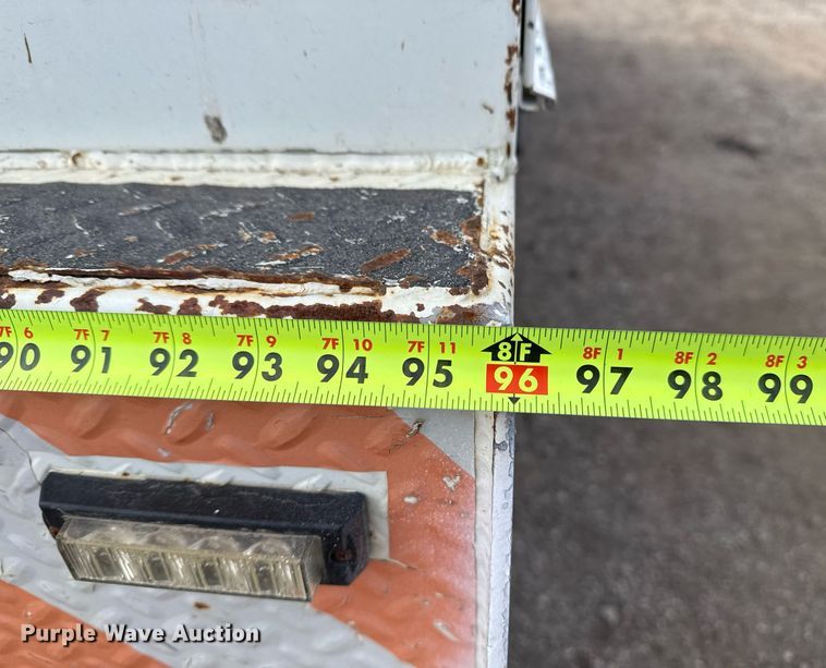 image for item EG2491 2010 International 7400 Crew Cab utility / service truck