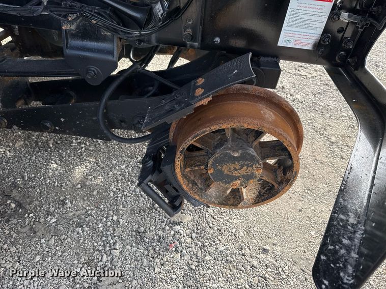 image for item EG2491 2010 International 7400 Crew Cab utility / service truck