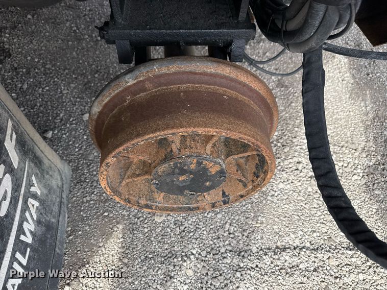 image for item EG2491 2010 International 7400 Crew Cab utility / service truck