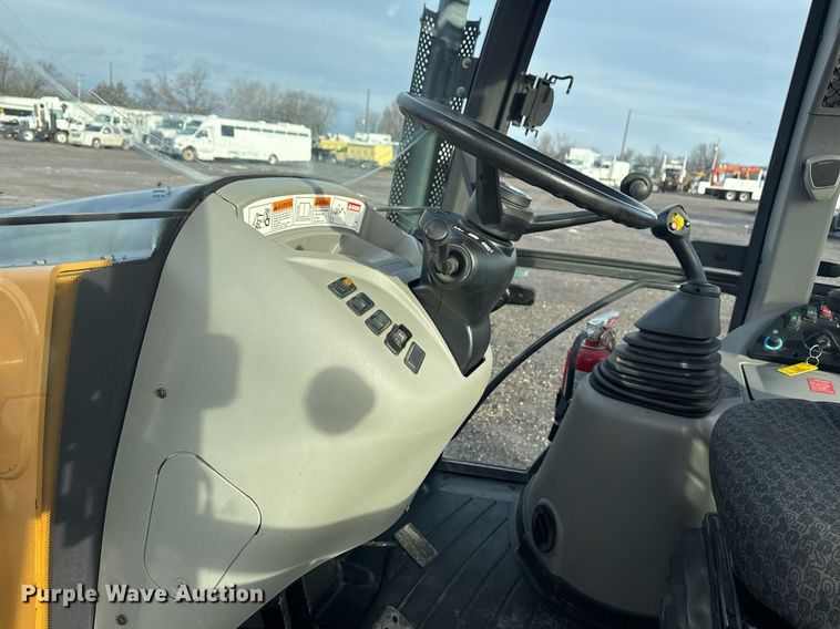 image for item EG2518 2017 Case 580 Super N backhoe