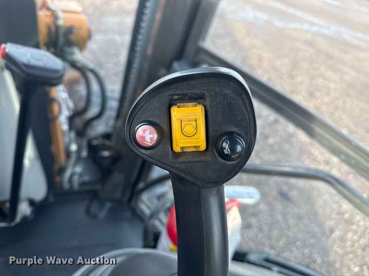 image for item EG2518 2017 Case 580 Super N backhoe