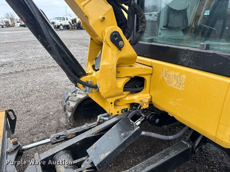 image for item EG2520 2018 Caterpillar 304E2 CR mini excavator