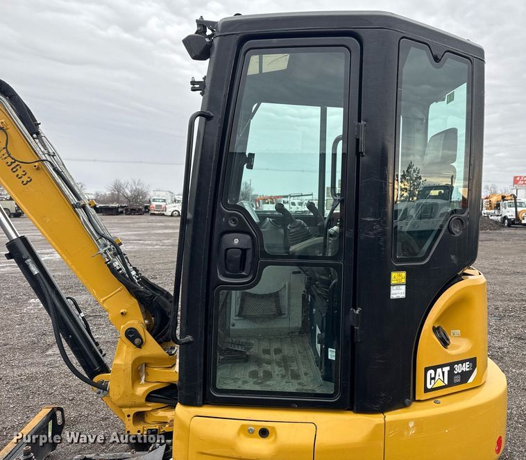 image for item EG2520 2018 Caterpillar 304E2 CR mini excavator