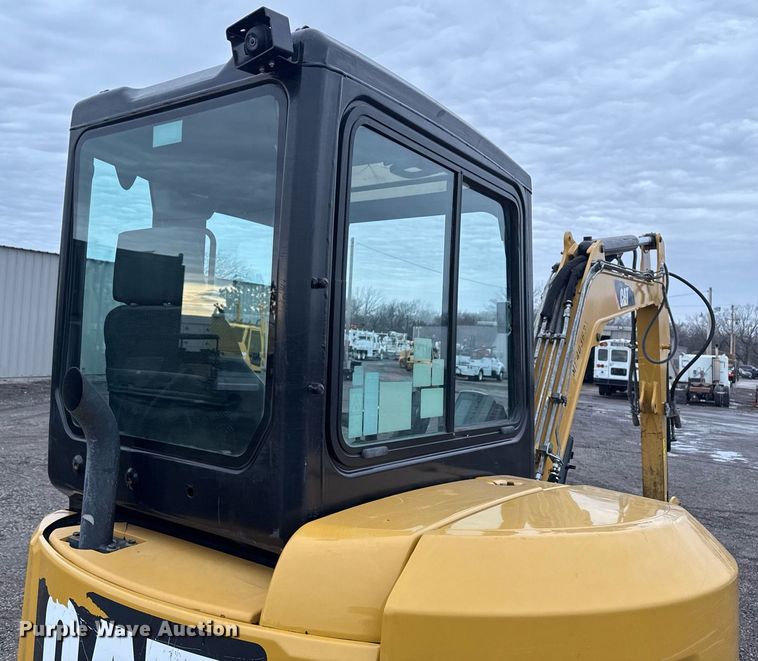 image for item EG2520 2018 Caterpillar 304E2 CR mini excavator