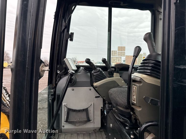 image for item EG2520 2018 Caterpillar 304E2 CR mini excavator