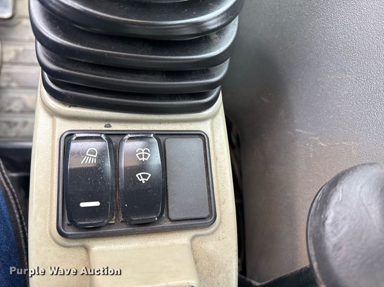 image for item EG2520 2018 Caterpillar 304E2 CR mini excavator