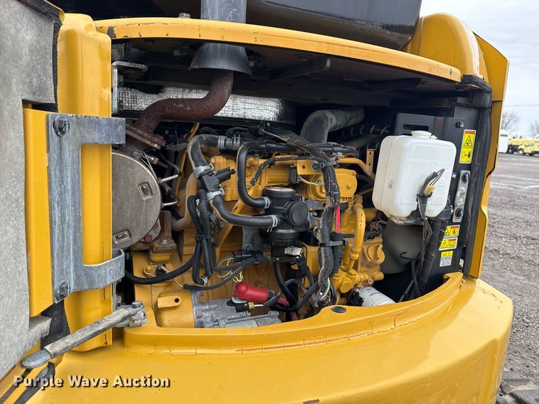image for item EG2520 2018 Caterpillar 304E2 CR mini excavator